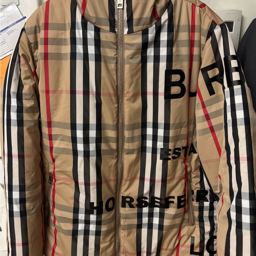 Reversible Burberry Tan and Red Checkered Jacket 2XL. Slim fit. Pre-owned. Puffy